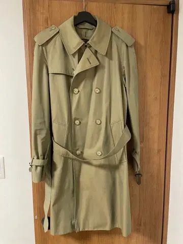 매킨토시 베이지 트렌치코트