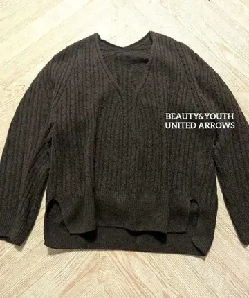 뷰티앤유스 유나이티드 애로우 캐시미어 혼방 케이블 니트