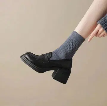 블랙 가죽 로퍼 블록힐