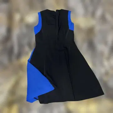 리코베스 슬리브리스 비대칭 원피스