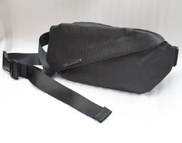 정가 1.8만 NIID 니드 RADIANT R0 숄더 백 가슴