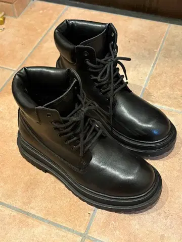 FRAGONARD 천연 가죽 레이스업 워크 부츠