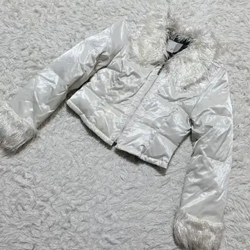 [ c6781 ] 00s 다운 자켓 짧은 기장 화이트 긴팔 y2k