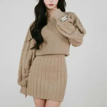 다리치 하트 오픈 니트 미니 원피스