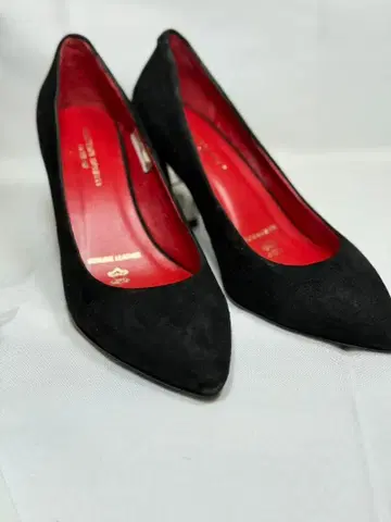 [ 새상품급 ] KATHARINE HAMNETT 펌프스