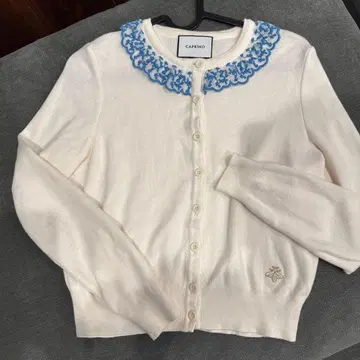 CAPRINO 아이보리 가디건