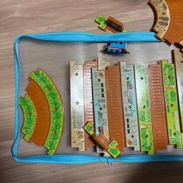 토미카 즐거운 연결 레일 세트 토마스 포함 익명 배송