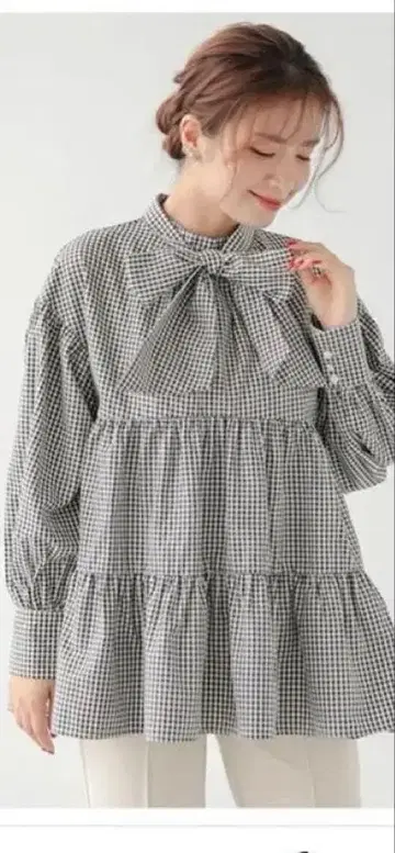 fitmore 리본 포함 티어드 긴팔 블라우스