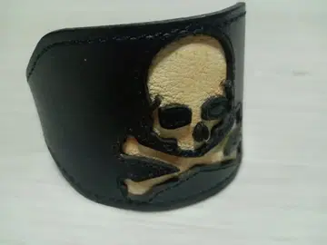 마스터마인드 가죽 팔찌