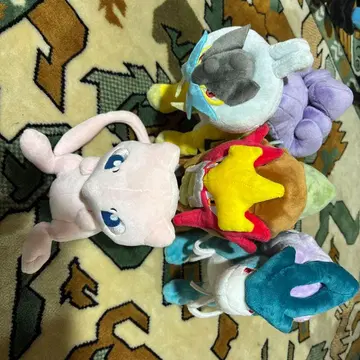 포켓몬 뮤우와 엔테이, 라이코우, 스이쿤 봉제 인형