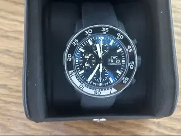 IWC 아쿠아타이머 크로노그래프 갈라파고스 아일랜드