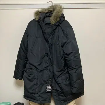 블랙 다운 자켓 퍼 포함