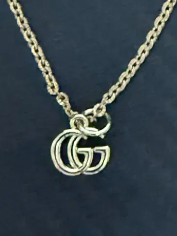 GG 로고 목걸이 금속제
