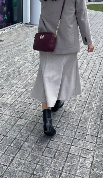 베이지 플레어 스커트 M 사이즈 한국