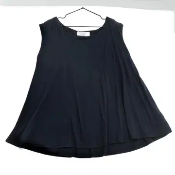 SLOBE IENA 슬로브 이에나 슬리브리스 티셔츠 블랙 블라우스