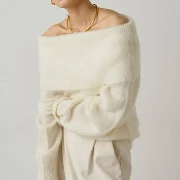 Loungedress 라운지 드레스 오프숄더 니트 화이트