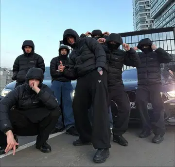 즉시 완판 mont-bell 라이트 알파인 다운 후드티 블랙 XL