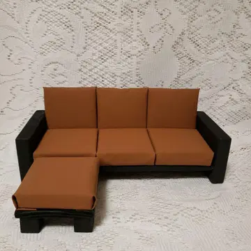 인형용 브라운 소파 세트 + 오토만 포함 새 상품 미사용 보관품입니다