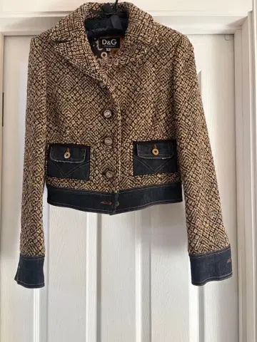 돌체앤가바나 트위드 자켓 M 사이즈