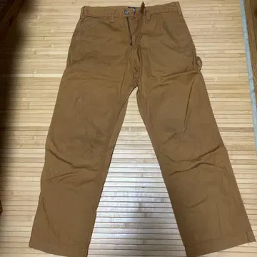 모모타로 진즈 페인터 팬츠