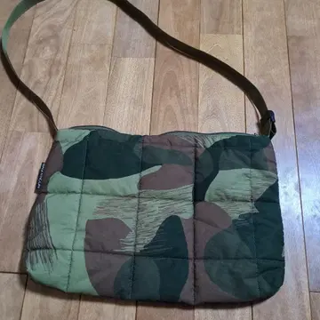 bag'n'noun 퀼팅 숄더백 카모플라쥬 카모플라주 일본제