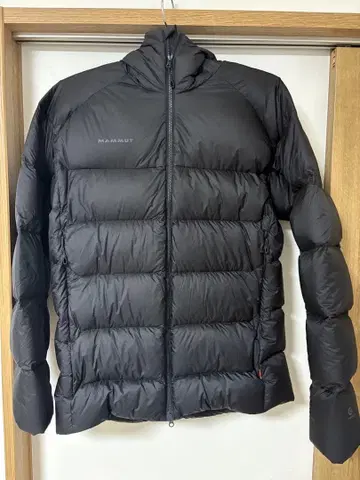 마무트 다운 자켓 컨디션 최상 XL