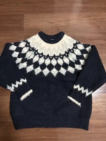 노르딕 무늬 니트 새상품급 여성용 스웨터 크루넥 긴팔 루즈핏 네이비