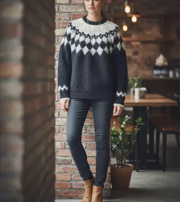 노르딕 무늬 니트 새상품급 여성용 스웨터 크루넥 긴팔 루즈핏 네이비