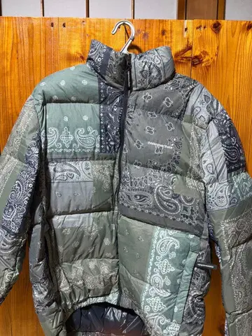 thisisneverthat 페이즐리 무늬 다운 자켓