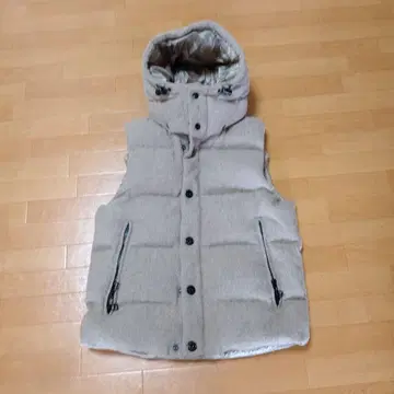 NISHIKAWA 베이지 다운 자켓 후드 부착