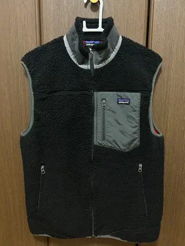 Patagonia 블랙 플리스 베스트