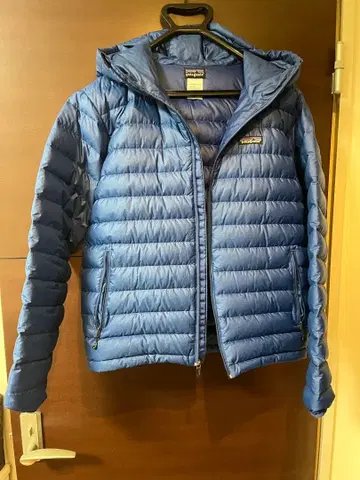 파타고니아 다운 스웨터 후디 S 사이즈 다운 자켓 M 상당