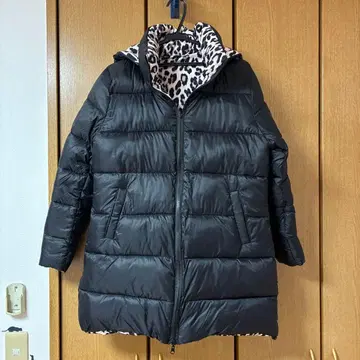 후드 부착 다운 자켓 레오파드 무늬 안감