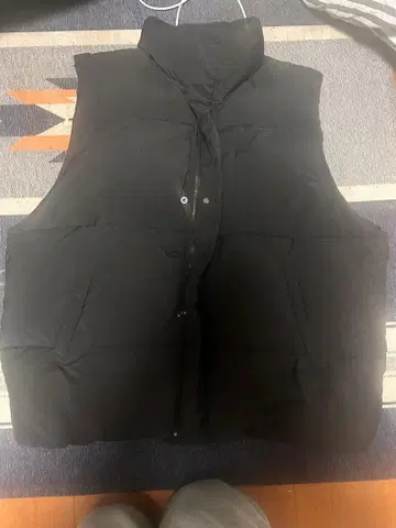 RUUBON 블랙 충전솜 다운 베스트