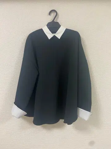 LE PHIL 루필 스쿠버 종이상자 블라우스