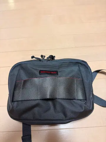 브리핑 AG 숄더백