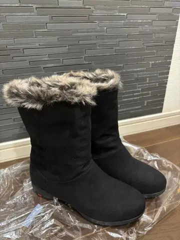 블랙 어그 부츠 퍼 포함