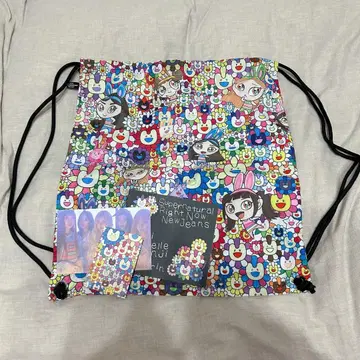 newjeans supernatural 냅색