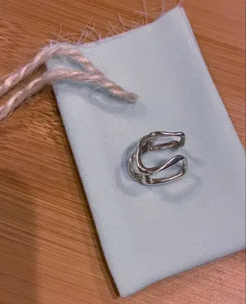 pluie  메모리 이어커프