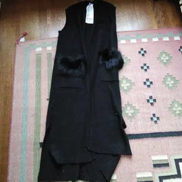 VOLATA 블랙 베스트 퍼 포켓 베스트