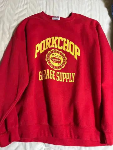 Pokechop 포크찹 맨투맨 칼리지 로고