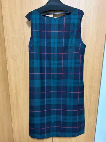 컨디션 최상 요크랜드 슬리브리스 타탄 체크 원피스 7AR