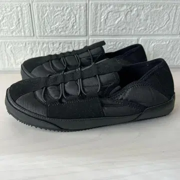 그린 라벨 릴랙싱 웜 패디드 모크 슈즈 블랙