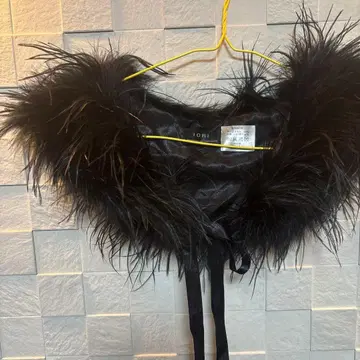 IORI 블랙 퍼 케이프