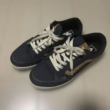 VANS 네이비 데님 스니커즈