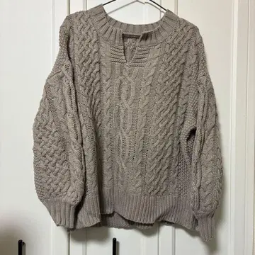볼륨 소매 모카 베이지 케이블 짜임 긴팔 니트 스웨터 오버 사이즈