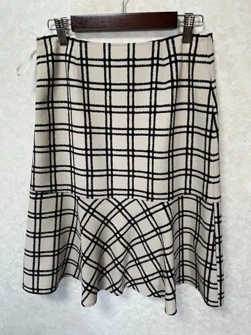 체크 무늬 플레어 스커트 S 34083