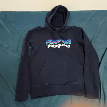 patagonia 네이비 후드티 XS