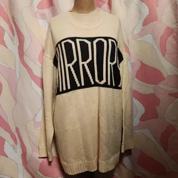 미러나인 로고 니트