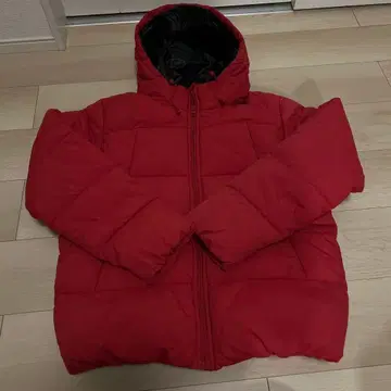 빨간색 M 사이즈 다운 자켓 지퍼 포함